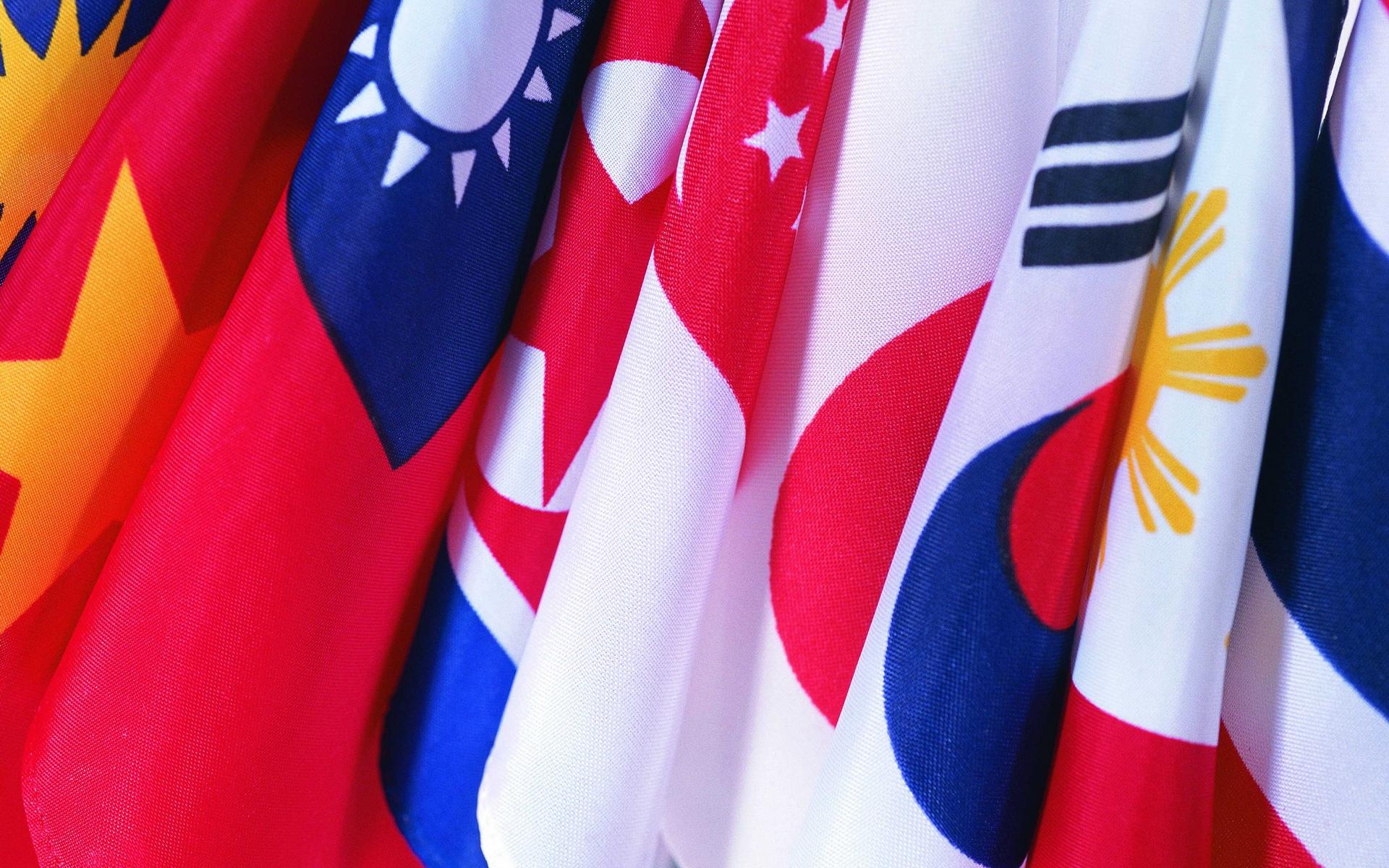 Купить флаг в Омске